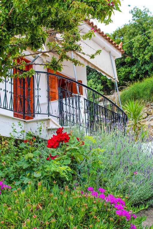 Guesthouse Lykourgos Mavrommátion 외부 사진
